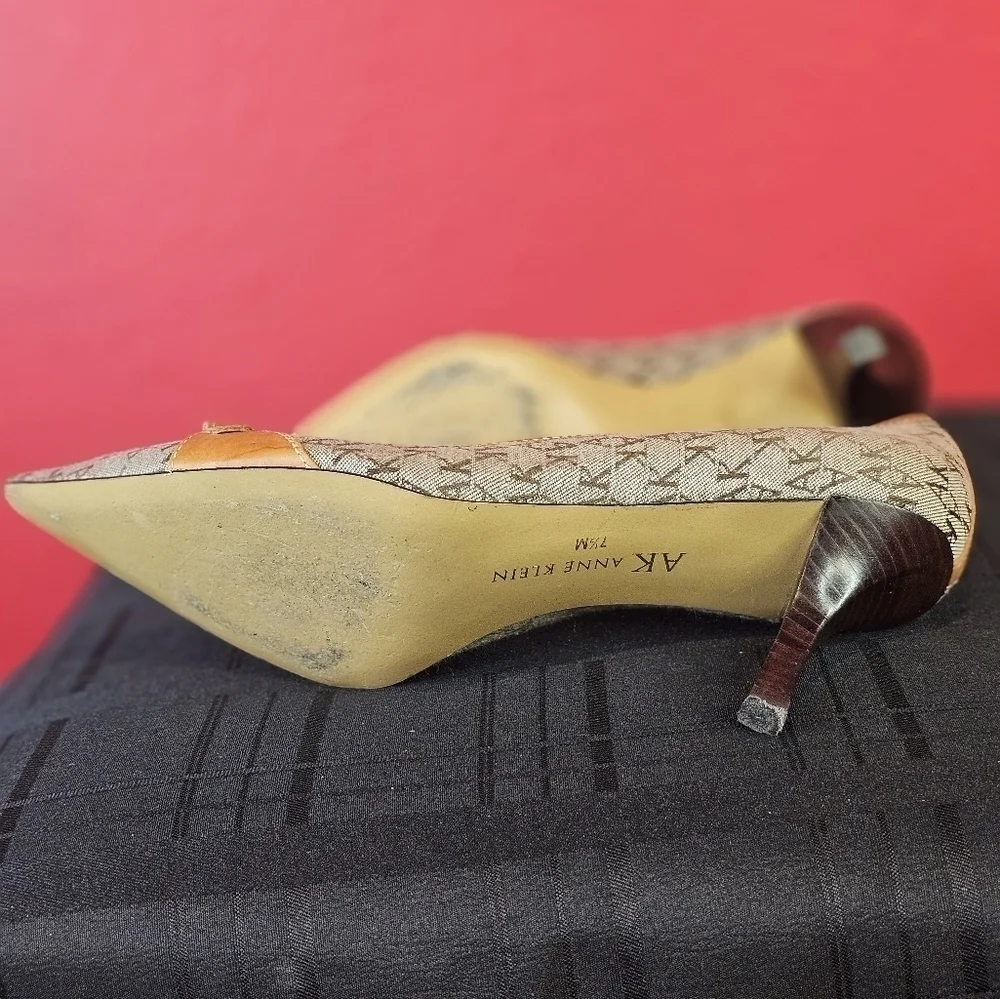 Anne Klein Pointy Toe Heels - Picture 5 of 8